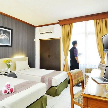 Hotel Cirebon Plaza Ngoại thất bức ảnh