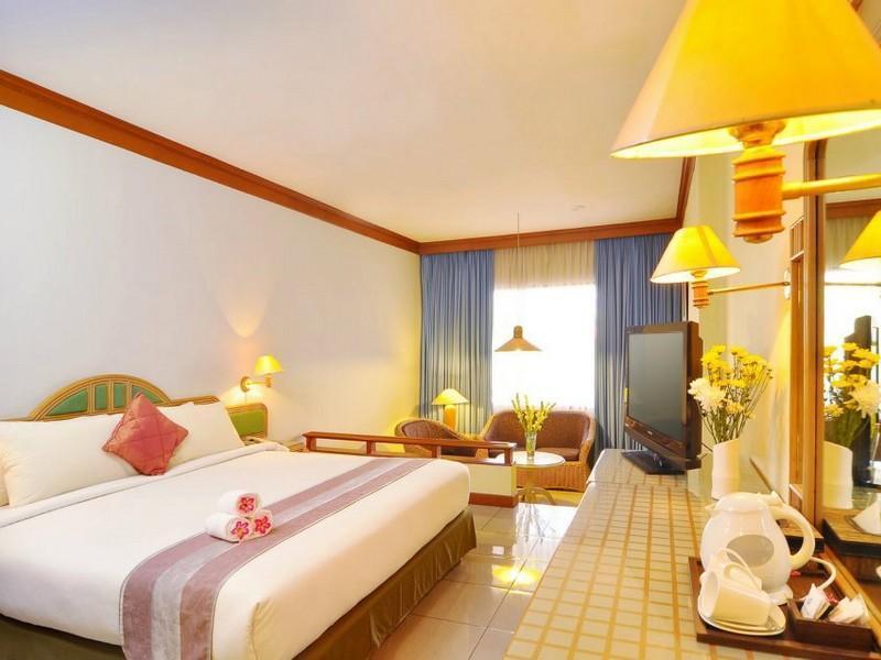 Hotel Cirebon Plaza Ngoại thất bức ảnh