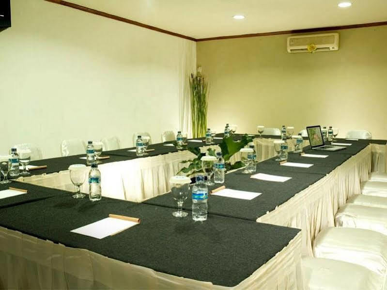 Hotel Cirebon Plaza Ngoại thất bức ảnh